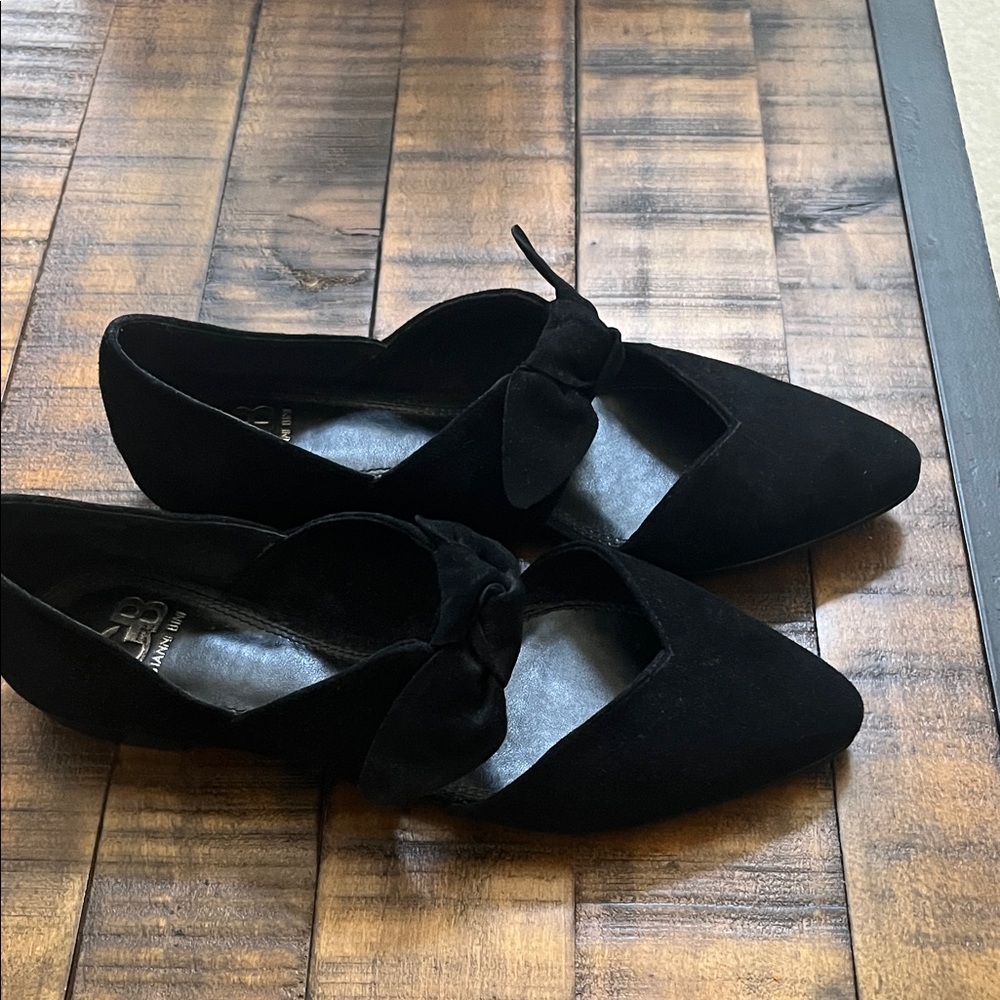 Gianni Bini Black Suede Bow Loafers - Picture 2 of 4
